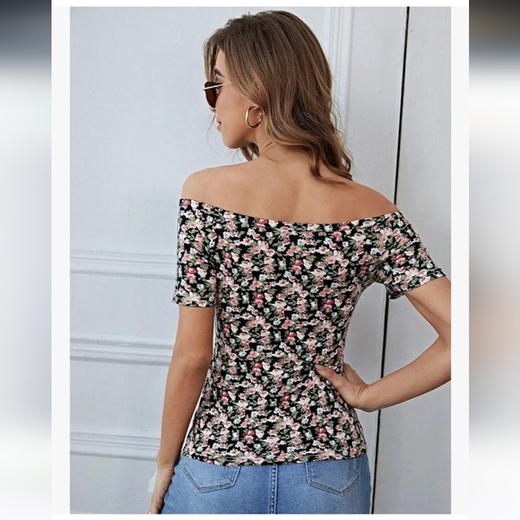 Women's Off Shoulder Top - Picture 2 of 4
